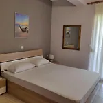 Methexis Apartamento